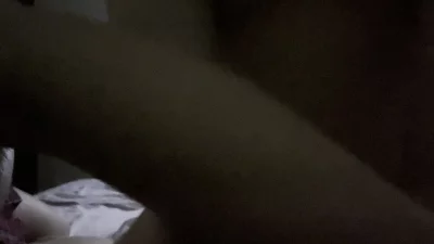 终于搞定极品大奶女同事了，上位高潮