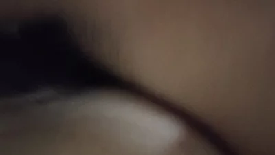 母狗抱住单男求深入